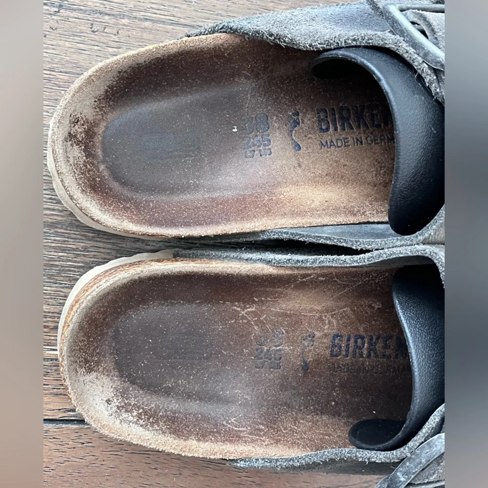 Birkenstock Arizona Grey Suede Sandals Soft Footbed size 38 Women’s size 7 - Picture 8 of 9